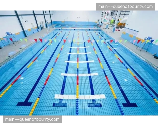 游泳赛事拉动餐饮购物消费，为街区发展注入活力