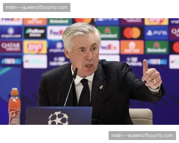 战术板：解析安切洛蒂如何在比赛中段变阵，激活罗德里戈