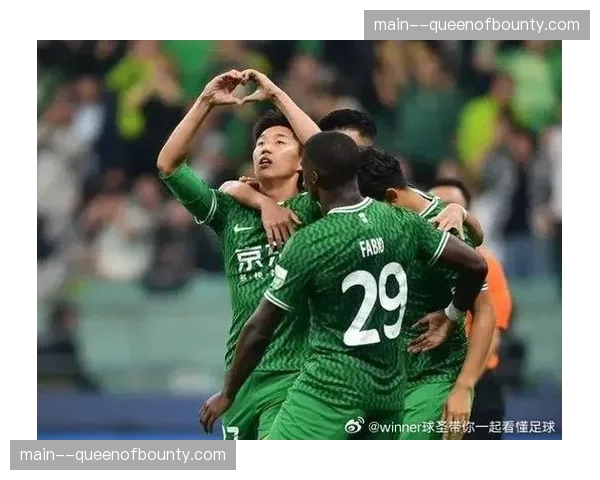 通讯：VAR长时间介入检查，成都与国安一役出现长达8分钟中断